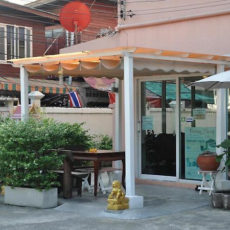 Vareevara Apartment Bangkok Bagian luar foto